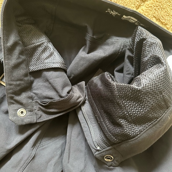 Arc’teryx women’s size 2 Gamma Lt pants - Picture 13 of 13